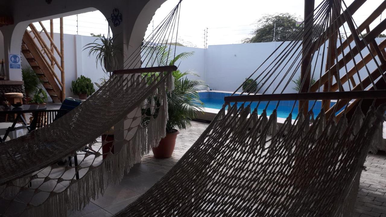 Hostal Villa Brisa Ballenita Esterno foto