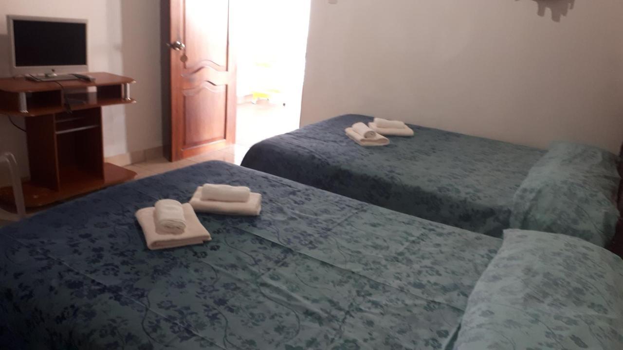 Hostal Villa Brisa Ballenita Esterno foto