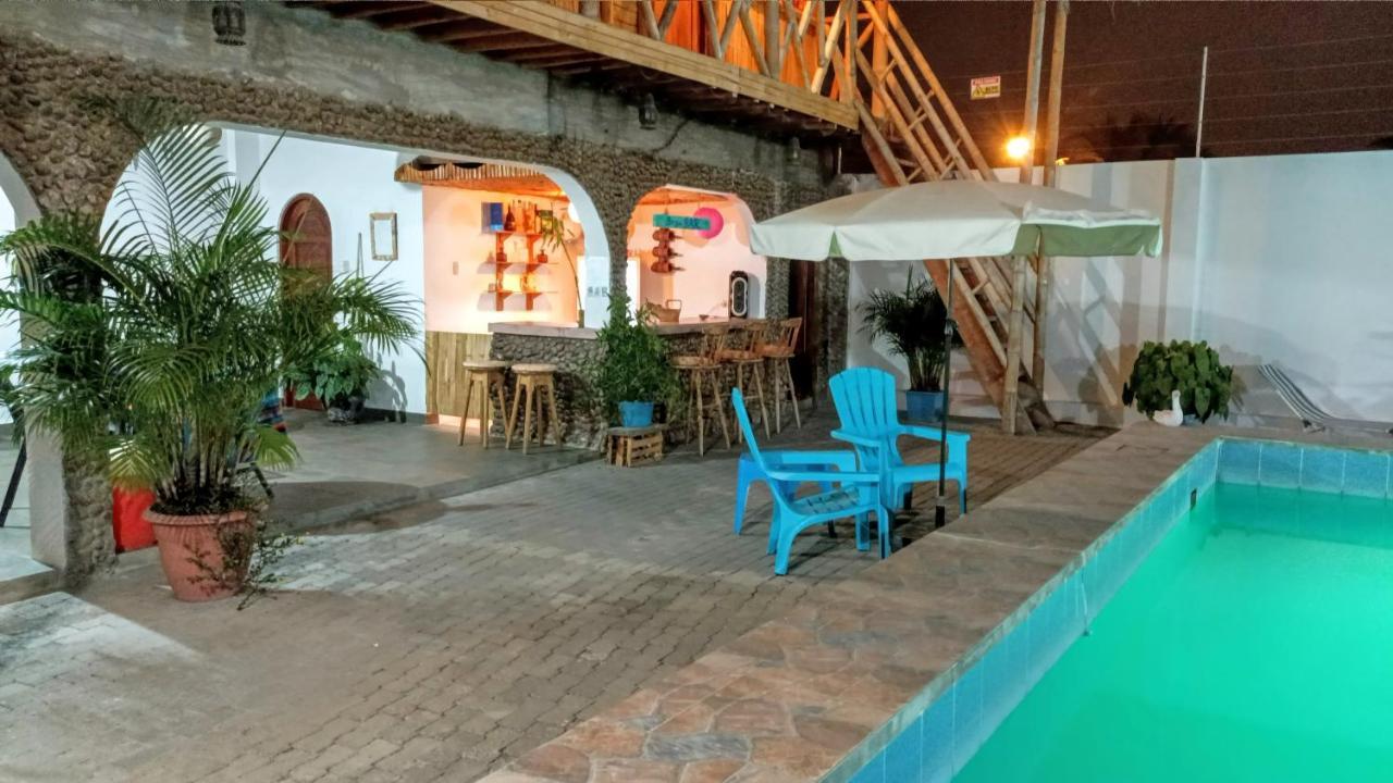 Hostal Villa Brisa Ballenita Esterno foto