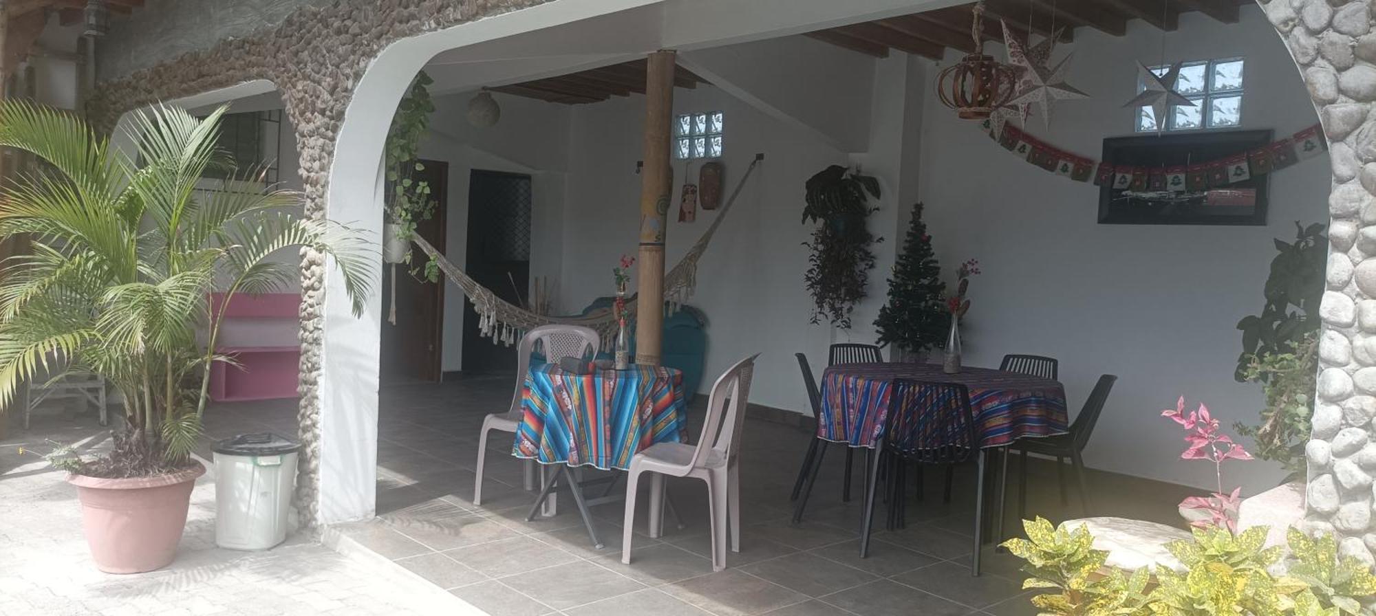 Hostal Villa Brisa Ballenita Esterno foto